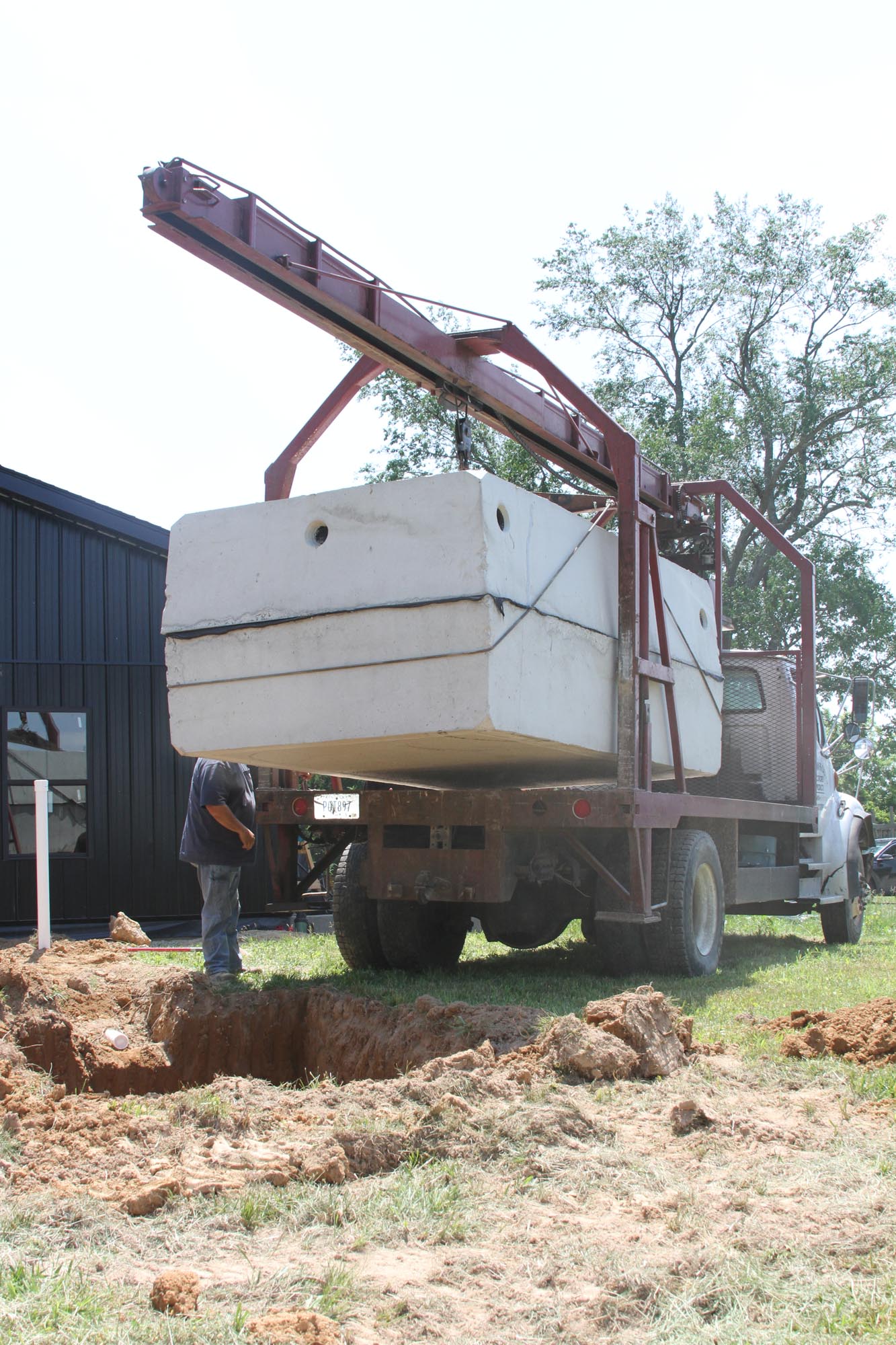 preparing_to_install_a_new_septic_tank